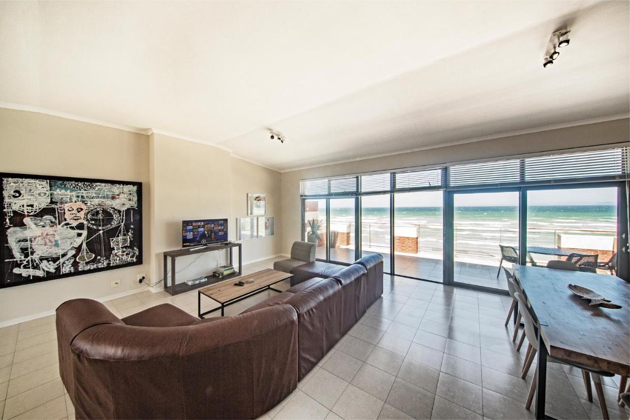 Surferscorner Self Catering Apartments Muizenberg Bagian luar foto