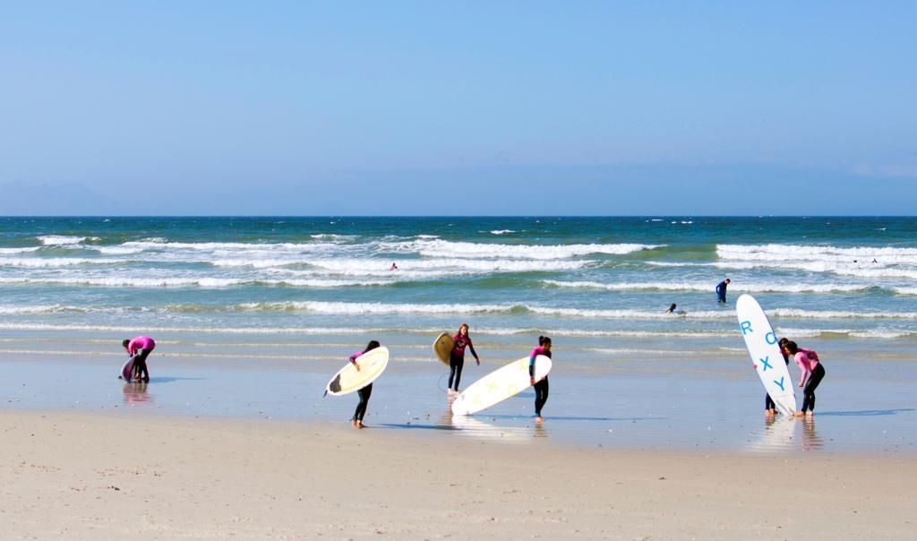 Surferscorner Self Catering Apartments Muizenberg Bagian luar foto