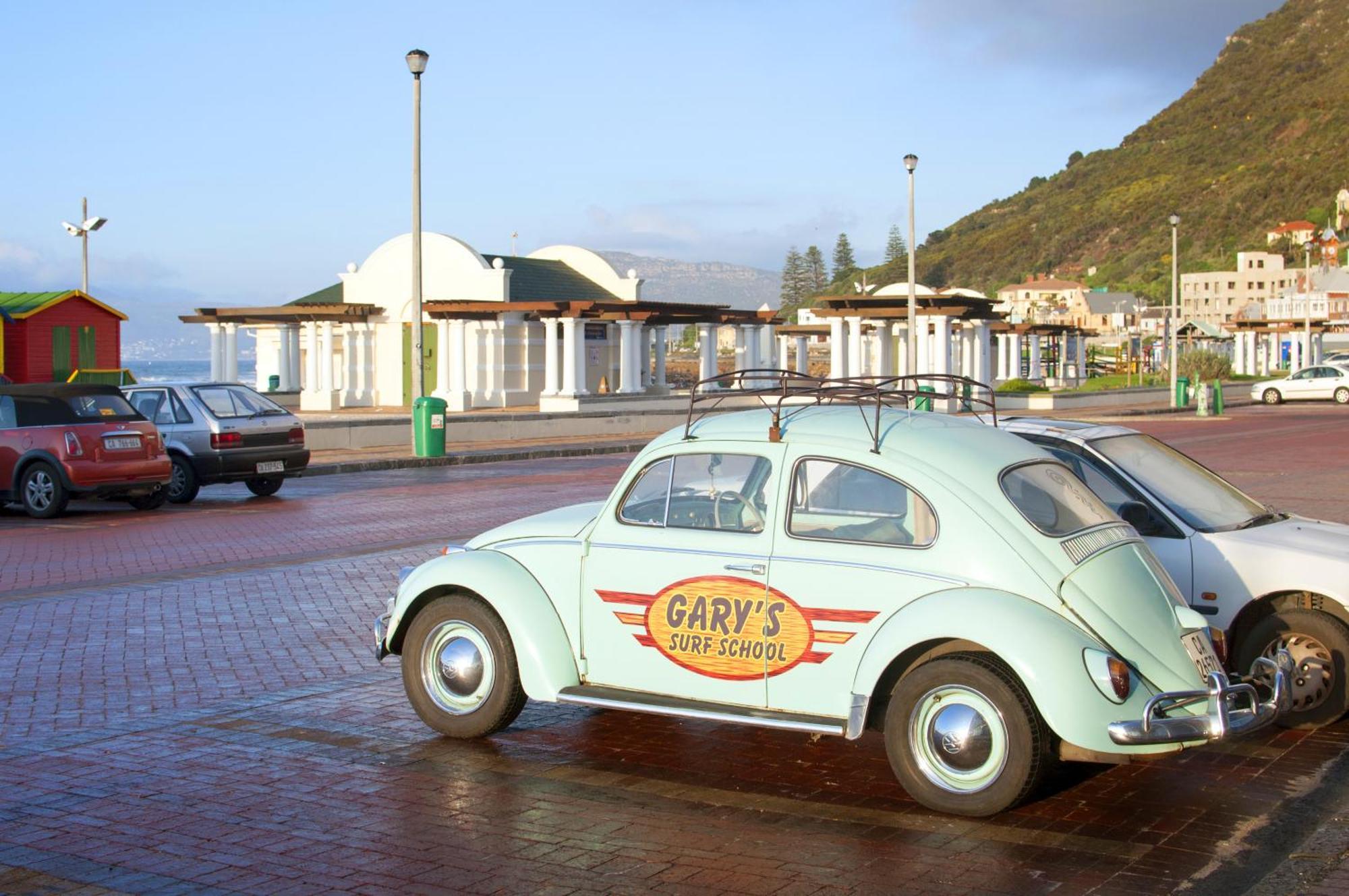 Surferscorner Self Catering Apartments Muizenberg Bagian luar foto